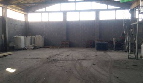 Prenájom prevádzkovo skladových priestorov v Dolnej Krupej s dobrým na