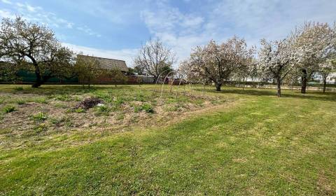 Stavebný pozemok Veľké Dvorany