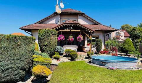 Na predaj 2 RD v Partizánskom - Veľké Bielice pozemok 1730 m2