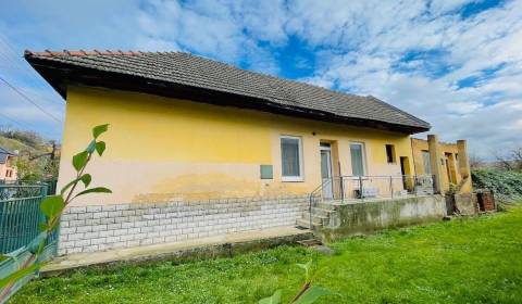 Na predaj rodinný dom Hradište - pozemok 2423 m2