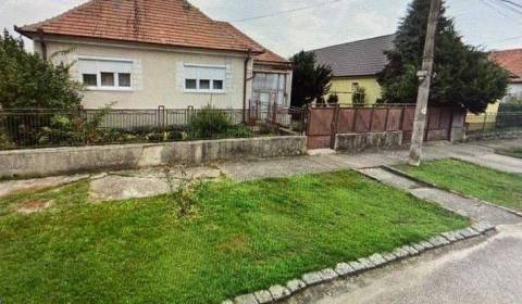 Rodinný dom Komjatice