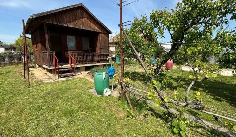 Murovaná záhradná chatka Topoľčany