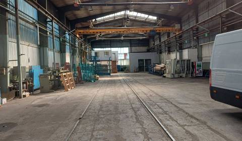 Prenájom výrobno - skladových priestorov 1100 m2 v Senici