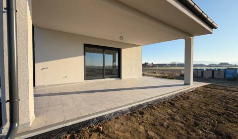 Novostavba rodinný dom Práznovce/ murovaný