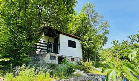 Na predaj záhradná chatka so záhradkou – Partizánske, časť Návojovce