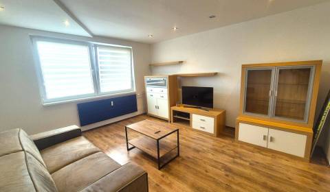 REZERVOVANÉ - Predaj - 3izbový byt s balkónom - Topoľčany, Mexiko