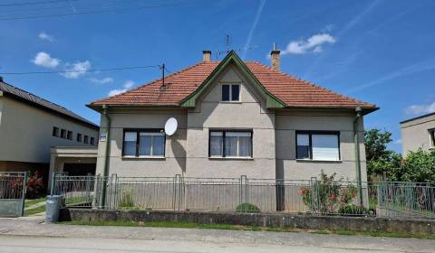 4 izb. RD v Chynoranoch, okres Partizánske 