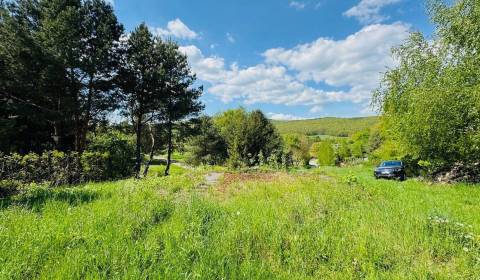 Na predaj stavebný pozemok 1052 m² – Horná Ves, časť Pacov