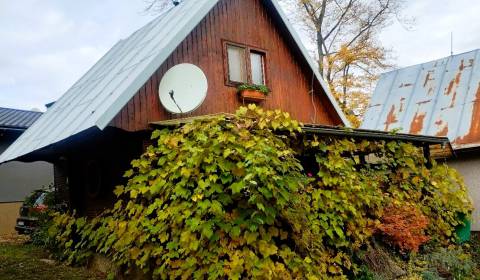 Šikovná drevená CHATKA priamo pri Jazere Vinné