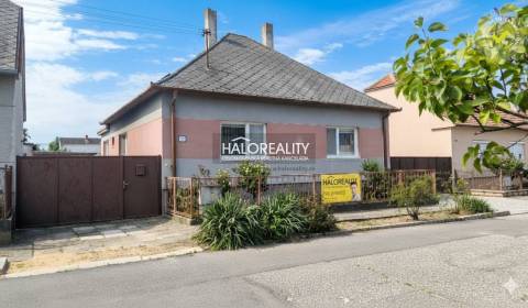 Predaj, rodinný dom Veľké Leváre - EXKLUZÍVNE HALO R...