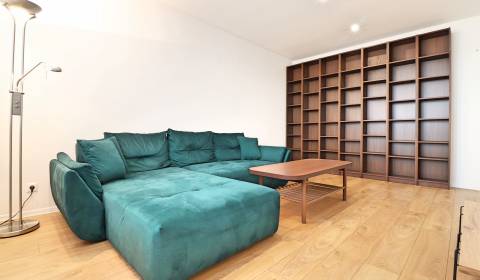 Tehlový 3-izbový byt v TOP lokalite Trenčína