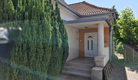 Rezervované! 3i rodinný dom na pozemku 1727 m2 