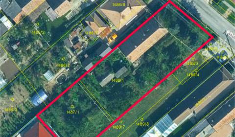 Rodinný dom s pozemkom 1369m² – Veľká Mača pri Sládkovičove