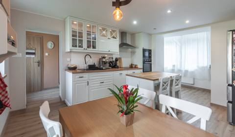 Rezervovane! Predaj RD v obci Semerovo s pozemkom 57 á