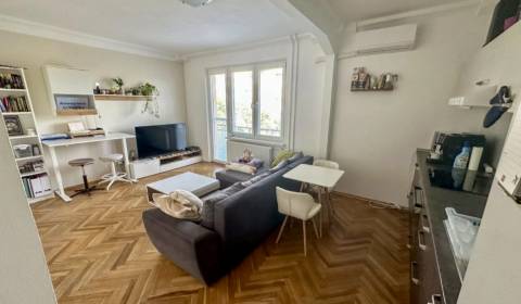 Prenájom pekný 2 izbový byt, Svidnícka ulica, Bratislava II. Ružinov