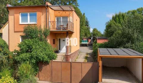 Rodinný dom na veľkom pozemku v obci Iňa