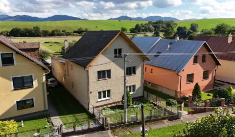 Rezervované - rodinný dom s krásnym pozemkom v obci Zbyňov