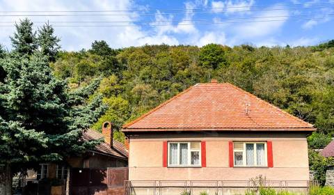 Rodinný dom v Hronskom Beňadiku – ideálny na bývanie aj chalupu