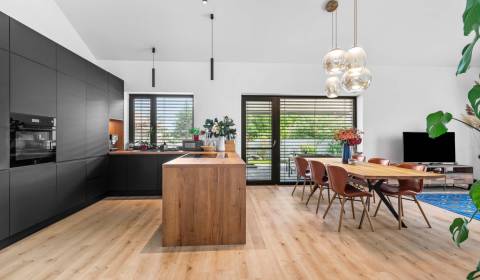 PREDAJ - rodinný dom s pozemkom 877 m², novostavba Láb, Malacky