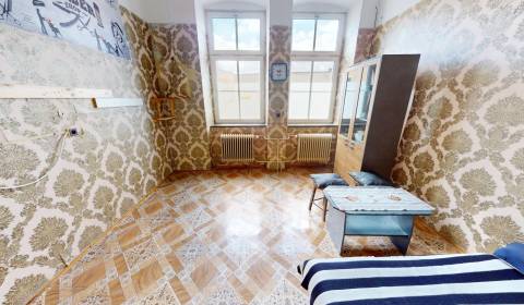 (28 m²) PRIESTOR V BLÍZKOSTI CENTRA MESTA SNV