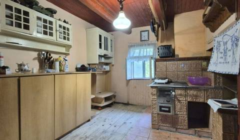 Predaj: Drevenica na kamenných základoch v Kolároviciach pri Bytči (MO