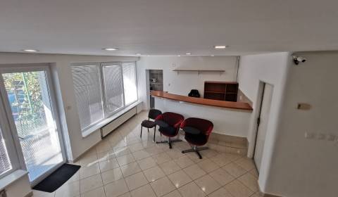 Na prenájom kancelárske priestory v rodinnom dome, Komárno.