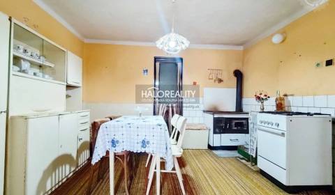 REZERVOVANÉ - Predaj, rodinný dom Banská Belá