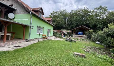  Znížená cena Na predaj: Rodinný dom – Šahy, okraj prírody
