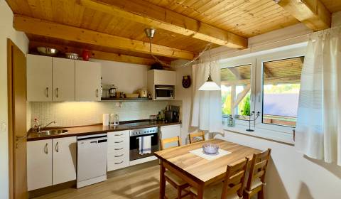 Na predaj celoročne obývateľná chata v Kuchyni