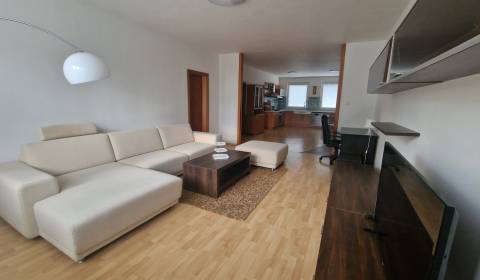 Na predaj: Veľký 3izbový byt, Belehradská, 82m2+lodžia