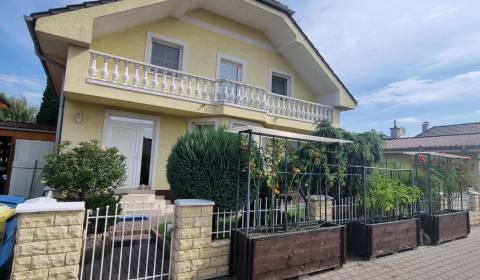 Pekný rodinný dom na predaj - Malacky