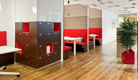 Neobmedzený prístup do coworkingu v oblasti CBC Center