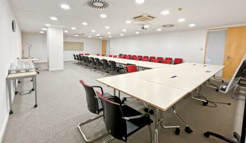 Rezervujte si kancelárske priestory s otvoreným priestorom v ľubovoľne