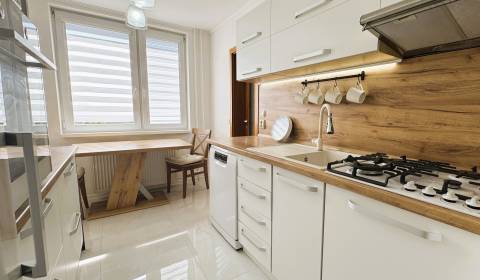 Krásny 3-izb. bytík, so zariadením, ul. Cintorínska. 130.000€