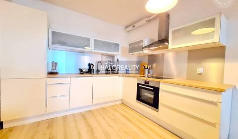 Predaj, dvojizbový byt Bratislava Ružinov, Martinček...