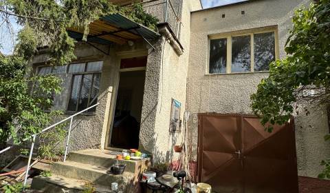 Rodinný dom na predaj – Šahy, výborná lokalita