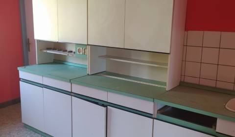 Predaj rodinného domu so záhradou vo Svrčinovci- kúsok od centra