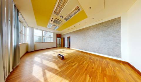 Prenájom 4-izbového bytu – Vajnorská ulica, BA III.