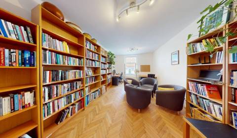  5- izbový veľkometrážny byt v srdci Starého mesta, Štúrova ulica