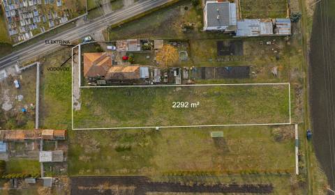 Pozrite si SKVELÝ stavebný pozemok S POVOLENÍM a IS v Pavliciach