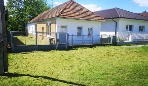 Predaj 3-izbového rodinného domu v Lúčnici nad Žitavou