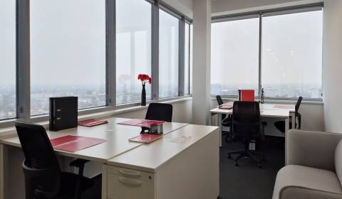 Súkromný kancelársky priestor pre 3 osoby v oblasti Regus Polus Tower