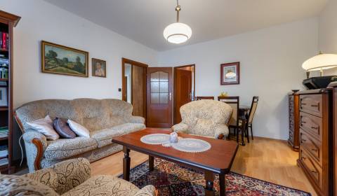 NA PREDAJ 3 IZB. BYT,VÝBORNA LOKALITA,SÍDLISKO III.,PO 