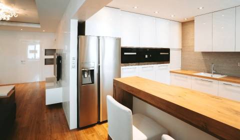 HD REALITY, predaj,  3-izbový byt po rekonštrukcii v centre ZH