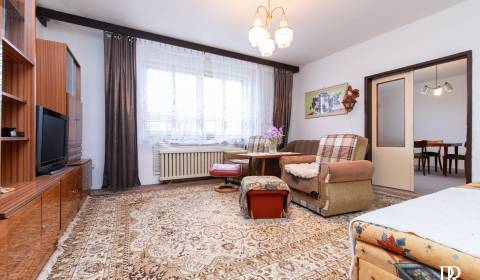 PREDAJ 5 IZBOVÝ RODINNÝ DOM S GARÁŽOU, DOLNÉ TRHOVIŠTE