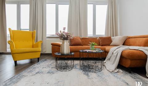 ŠTÝLOVÝ 3-IZB. BYT s veľkou TERASOU priamo pri HISTORICKOM CENTRE