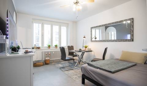 2i byt pri hrade so súkromnou garážou