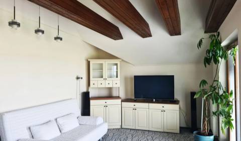 Krásny slnečný rodinný dom Rovinka 165m2