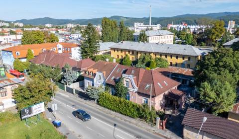 Exkluzívny predaj – veľkorysý rodinný dom pod Trenčianskym hradom