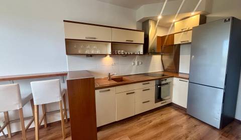 Nadštandardný 2-izbový byt s terasou v tichej lokalite Piešťan